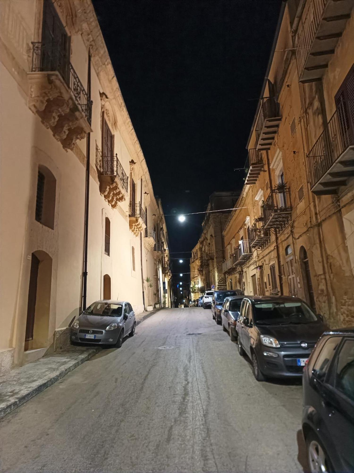 Afena Rent Bedrooms Agrigento Esterno foto